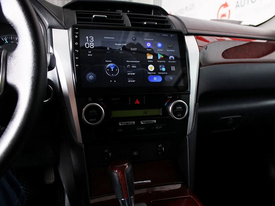 Toyota Camry, 2012г., передний привод, автомат