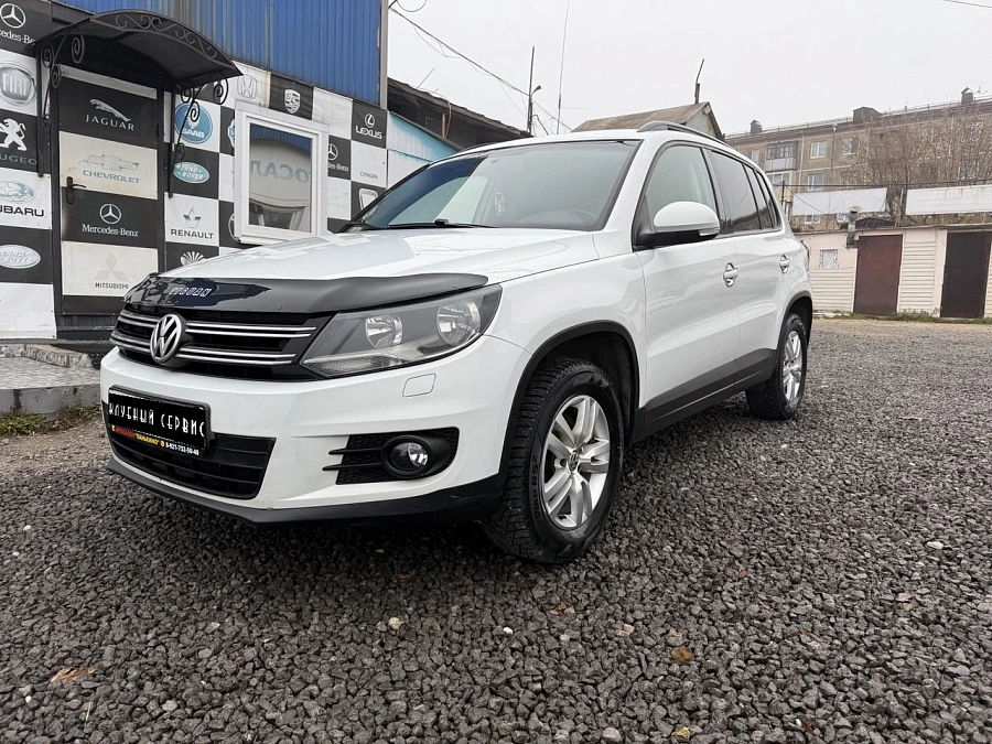 Volkswagen Tiguan, 2014г., передний привод, робот