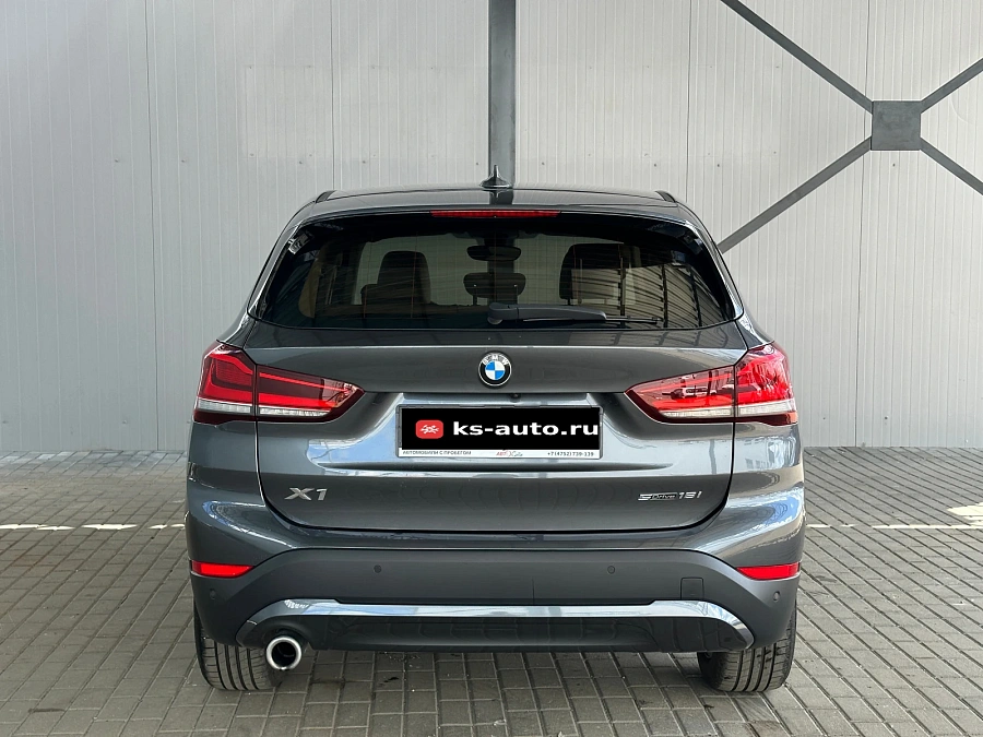 BMW X1, 2021г., передний привод, робот