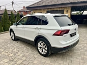 Volkswagen Tiguan, 2019г., полный привод, робот
