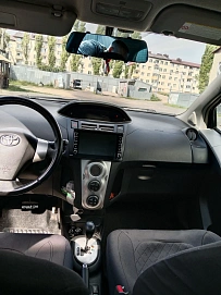 Toyota Yaris, 2008г, передний привод, робот