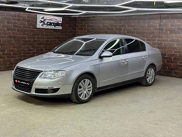 Volkswagen Passat, 2009г, передний привод, робот