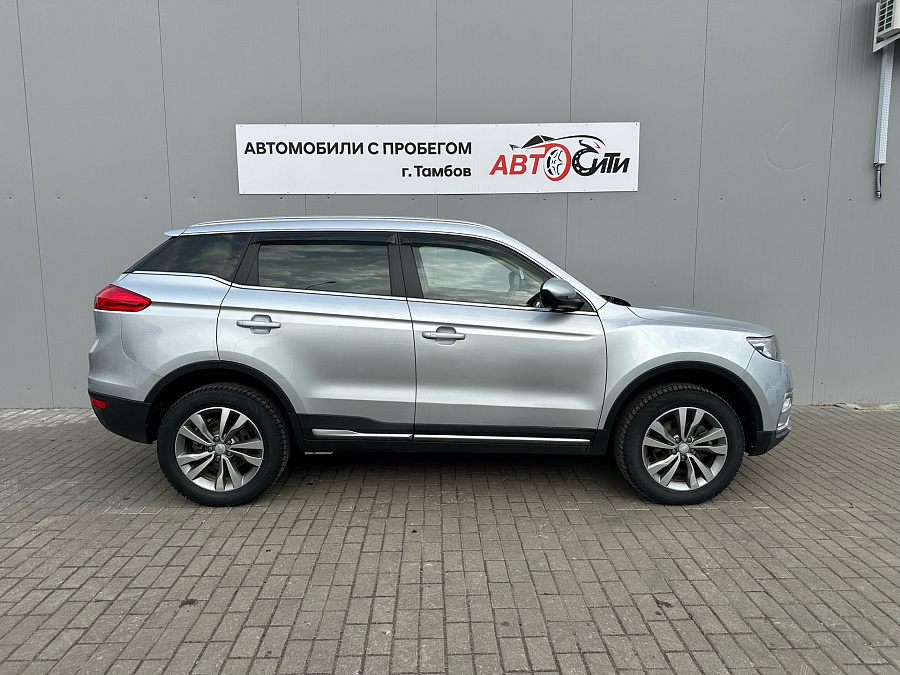 Geely Atlas, 2021г., передний привод, автомат