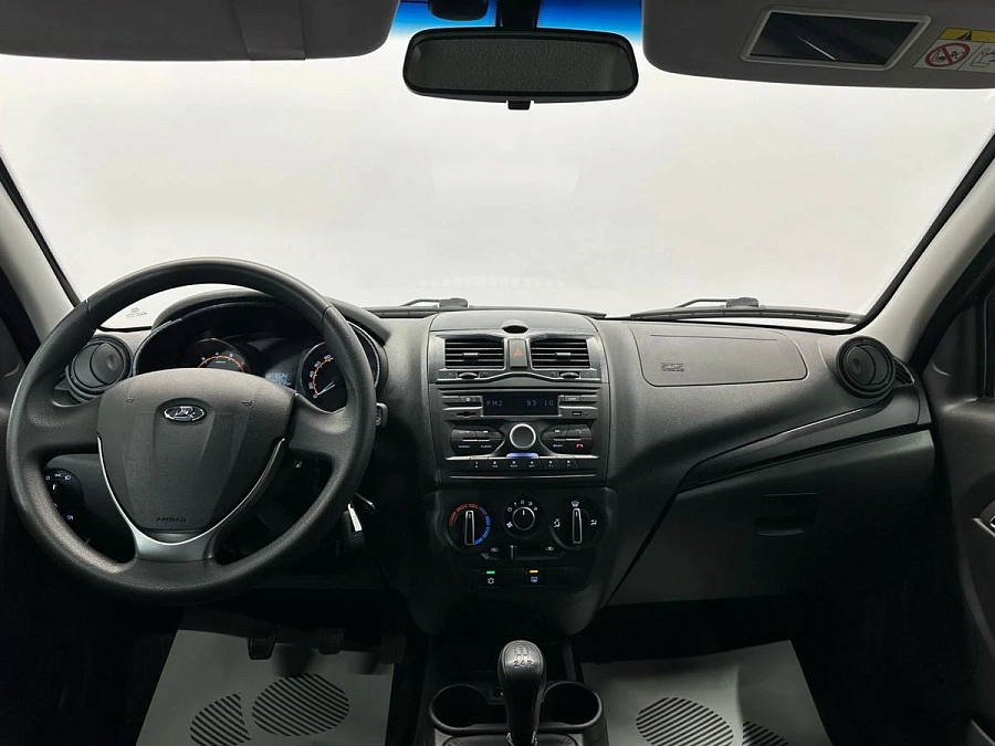 Lada (ВАЗ) Granta, 2023г., передний привод, механика