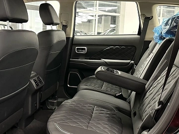 Mitsubishi Outlander, 2022г, передний привод, вариатор