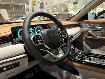 JETOUR X70 PLUS, 2025г, передний привод, робот