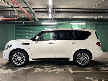 Infiniti QX80, 2017г, полный привод, автомат