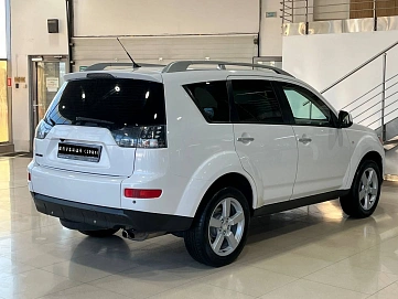 Mitsubishi Outlander, 2007г, полный привод, автомат