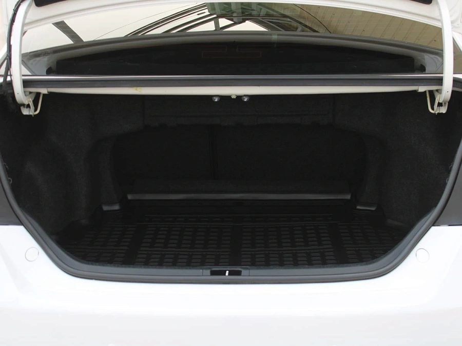 Toyota Camry, 2013г., передний привод, автомат