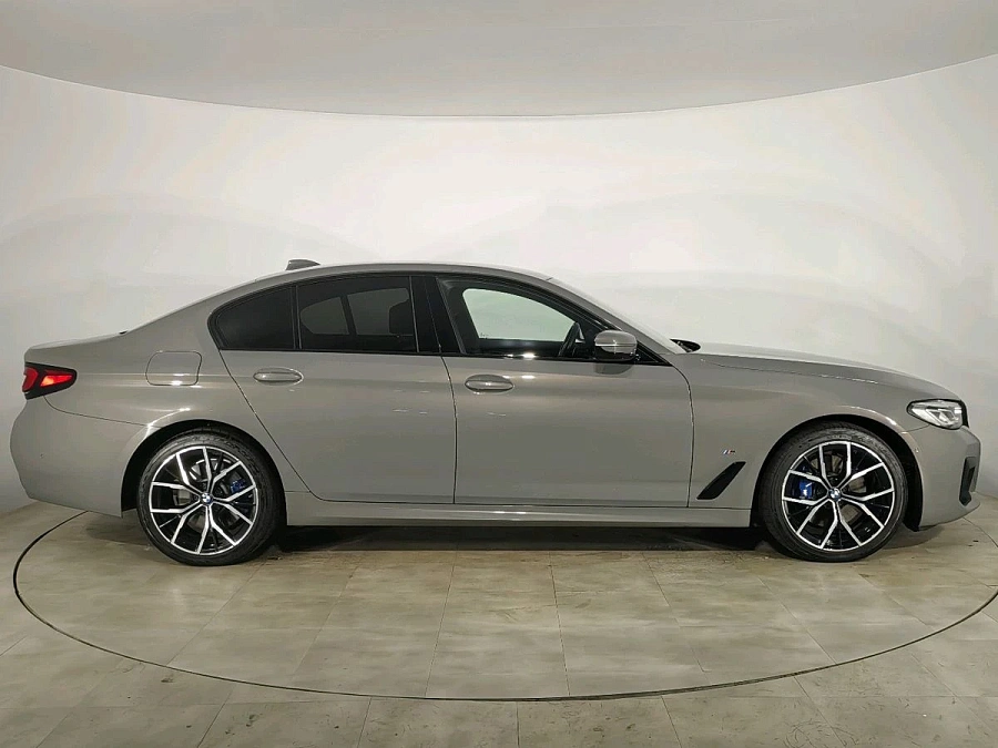 BMW 5 серии, 2020г., полный привод, автомат