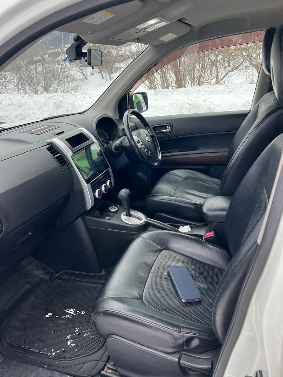 Nissan X-Trail, 2010г., полный привод, вариатор