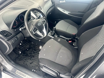 Hyundai Solaris, 2011г, передний привод, механика