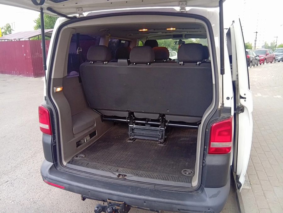 Volkswagen Caravelle, 2013г., передний привод, механика