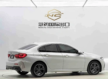 BMW 1 серии, 2022г, передний привод, робот