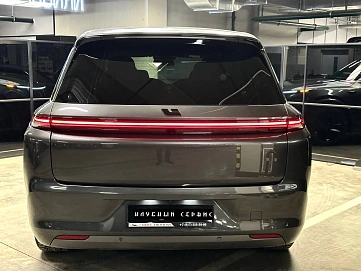 Lixiang L8, 2025г, полный привод, автомат