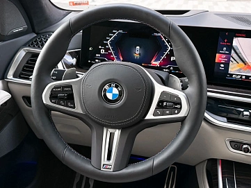 BMW X7, 2025г, полный привод, автомат