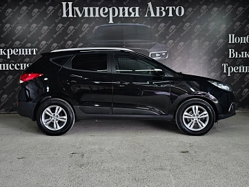 Hyundai ix35, 2012г., передний привод, автомат