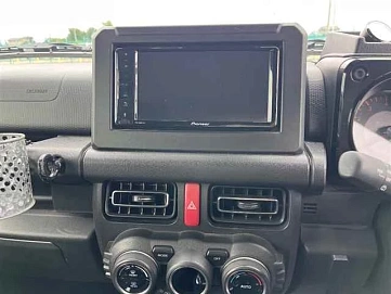 Suzuki Jimny, 2022г, полный привод, автомат