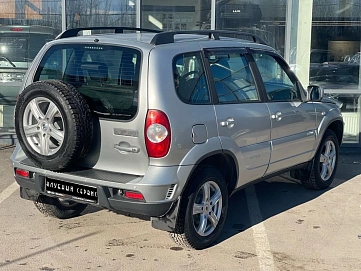 Chevrolet Niva, 2014г, полный привод, механика