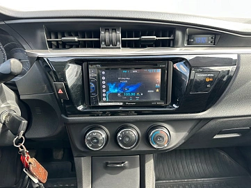 Toyota Corolla, 2013г., передний привод, механика