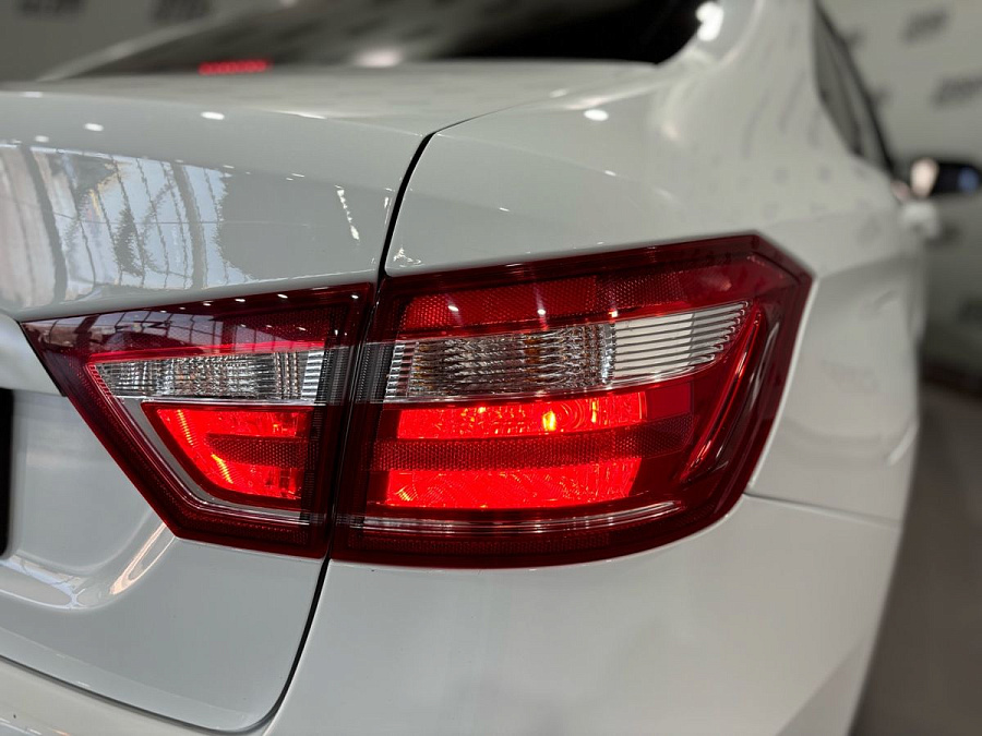 Lada (ВАЗ) , 2020г., передний привод, механика