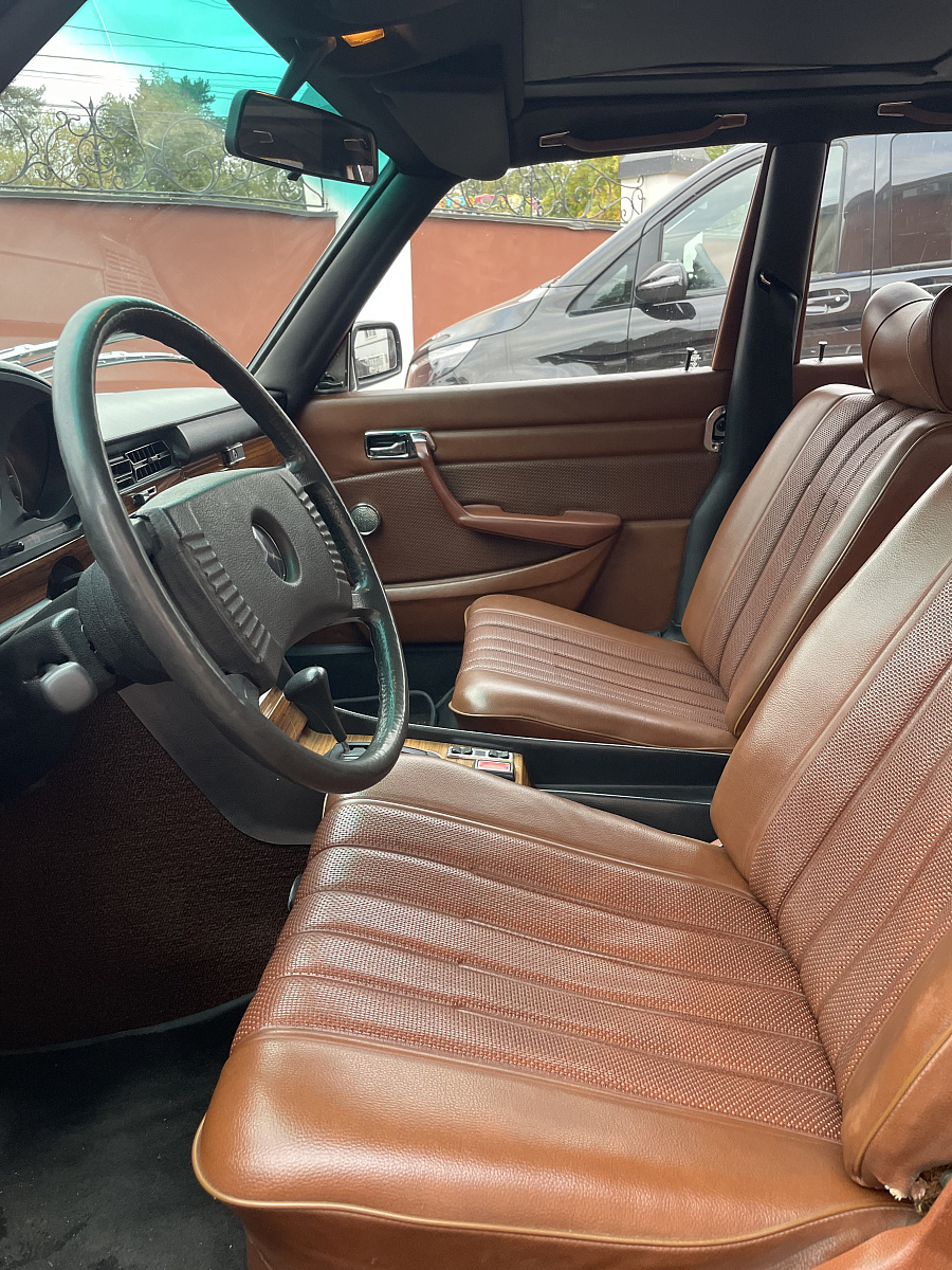 Mercedes-Benz S-Класс, 1980г., задний привод, автомат