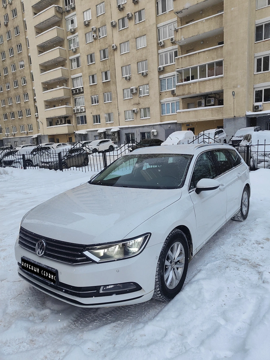 Volkswagen Passat, 2017г., передний привод, робот