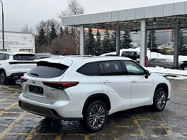 Toyota Highlander, 2026г, полный привод, автомат