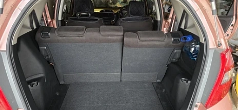 Honda Fit, 2012г, передний привод, вариатор