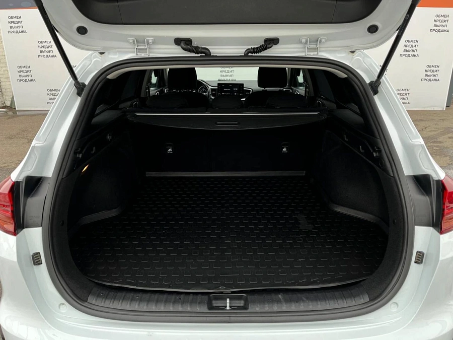 Kia Ceed, 2021г., передний привод, автомат