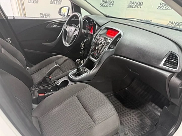 Opel Astra, 2013г, передний привод, механика