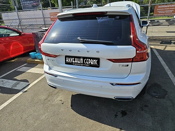 Volvo XC60, 2019г, полный привод, автомат