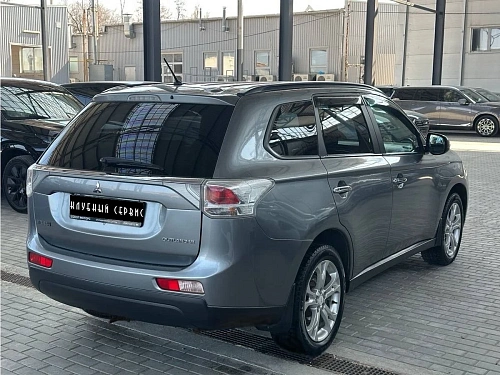 Mitsubishi Outlander, 2013г, полный привод, вариатор