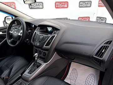 Ford Focus, 2012г., передний привод, робот