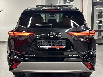 Toyota Highlander, 2024г, полный привод, автомат