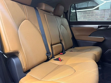 Toyota Highlander, 2025г, полный привод, автомат
