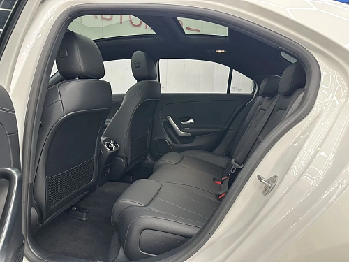 Mercedes-Benz A-Класс, 2023г, передний привод, робот