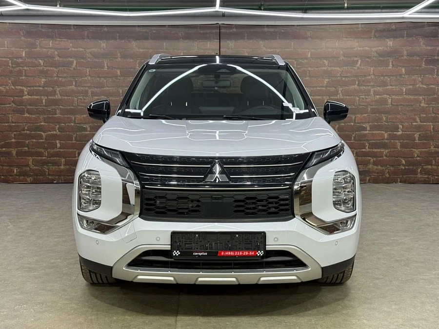 Mitsubishi Outlander, 2023г., полный привод, вариатор