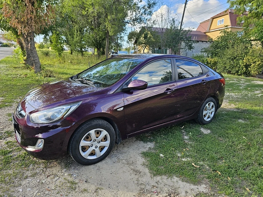 Hyundai Solaris, 2012г., передний привод, механика