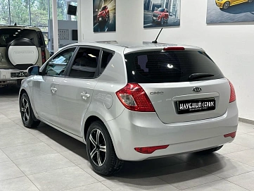 Kia Ceed, 2010г, передний привод, механика