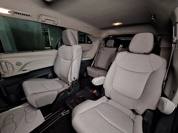 Toyota Sienna, 2021г, передний привод, автомат