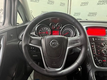 Opel Astra, 2013г, передний привод, механика