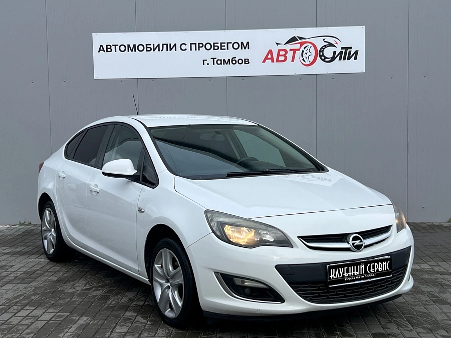 Opel Astra, 2012г., передний привод, автомат