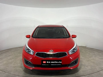 Kia Ceed, 2018г, передний привод, автомат