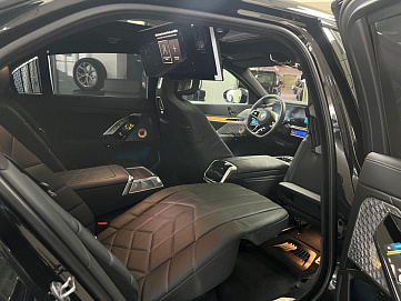 BMW 7 серии, 2024г, полный привод, автомат