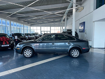 Volkswagen Passat, 2001г, передний привод, механика