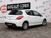 Peugeot 308, 2011г., передний привод, механика