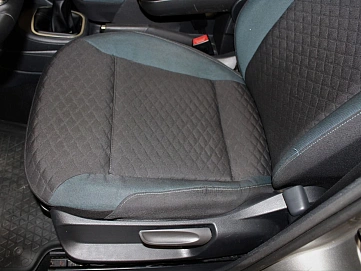 Volkswagen Polo, 2019г, передний привод, механика