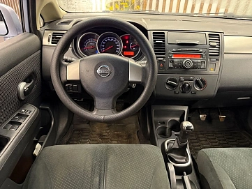 Nissan Tiida, 2011г, передний привод, механика