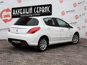 Peugeot 308, 2011г, передний привод, механика